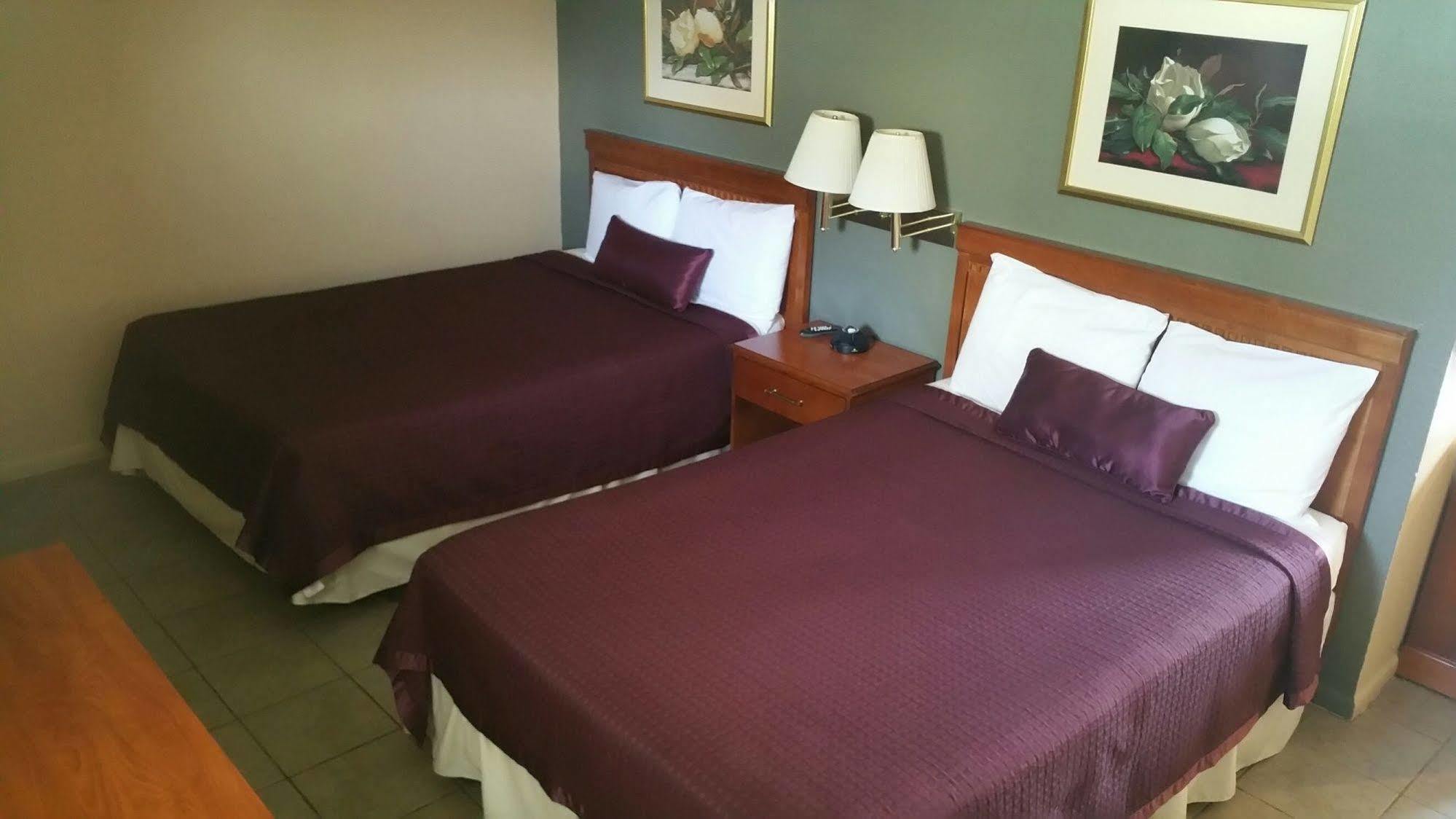 Sand Pebble Motor Lodge Пойнт-Плезант-Бич Экстерьер фото